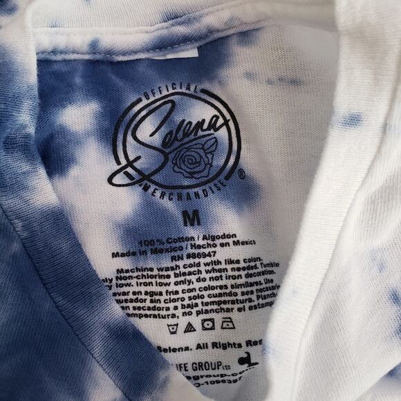 NEW Selena Official Merchandise Queen of Cumbia Blue Tie Dye Graphic T-Shirt Top - Picture 7 of 8